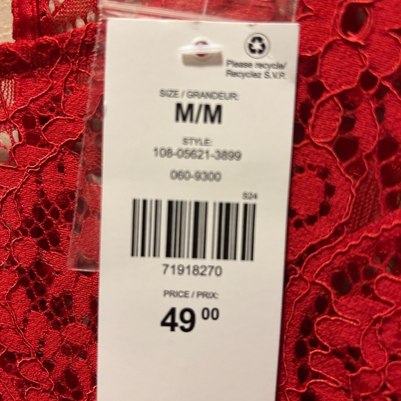 blouse - Picture 3 of 3